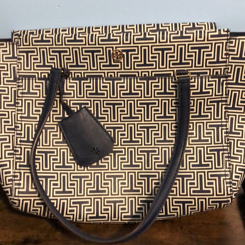 Barely Used Tory Burch Handbag